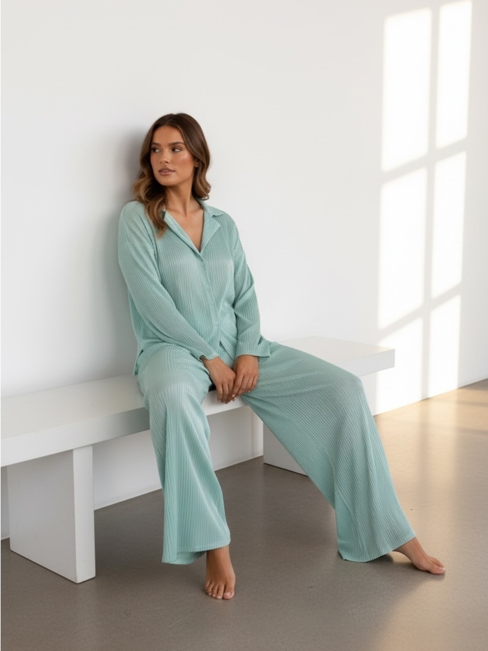 Elegant Mint Green Women's Pants & Jumpsuit Set - Picture 2 of 3
